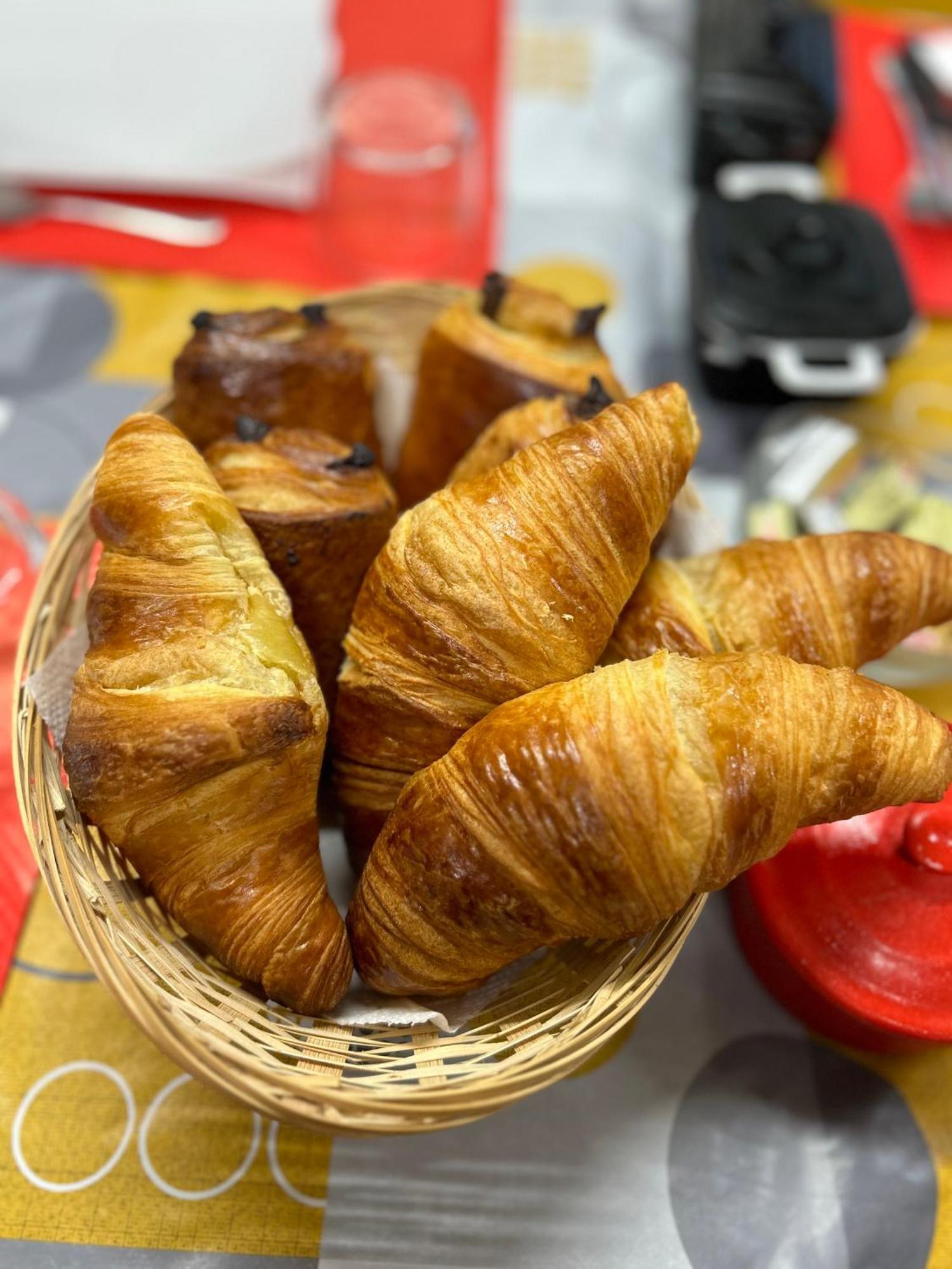 La Cheminee - Chambres D'Hotes Avec Bar-Restaurant Tardets-Sorholus Buitenkant foto